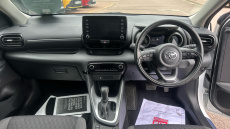 Toyota Yaris 1.5 Hybrid Design 5dr CVT Hybrid Hatchback